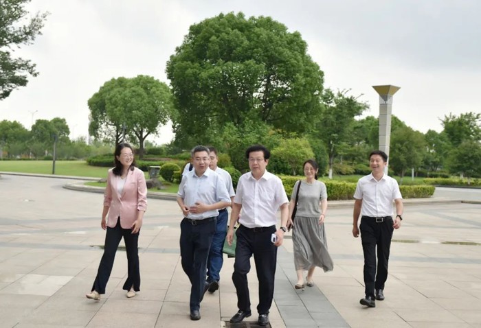 双高联动 共育英才——东南大学副校长金石来校开展合作交流