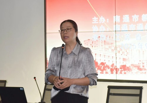 精研复习策略，赋能阅读提升——南通市部分学校2026届高三英语一轮复习阅读跟进专题研讨活动在我校顺利举行